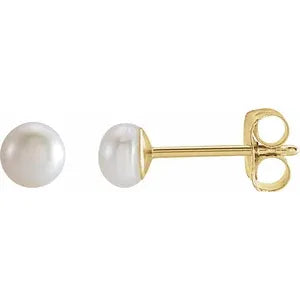 White Freshwater Pearl Stud