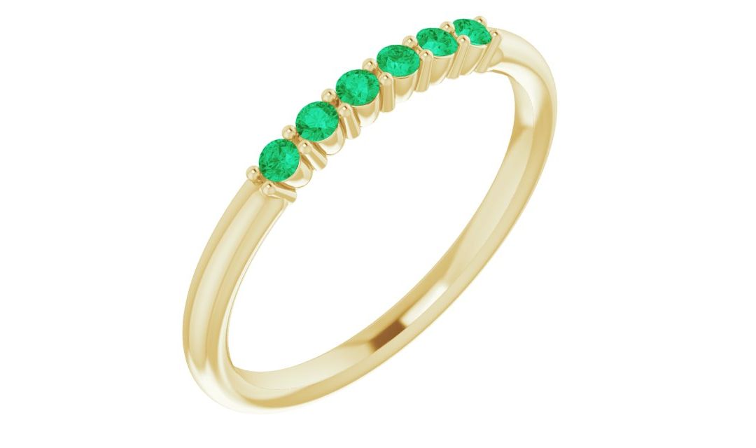 Emerald Line Ring
